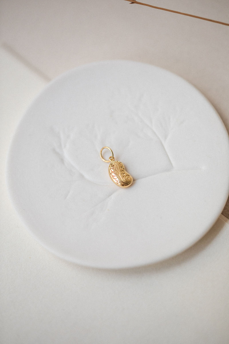 Symbolic designer jewelry gold pendant Myrtille Beck Paris