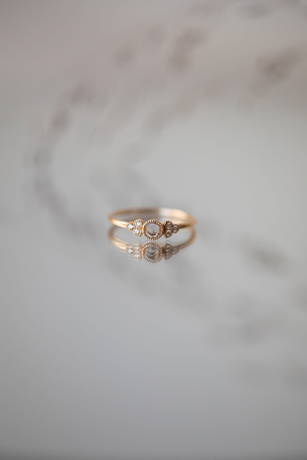 Ring Flora M White sapphire