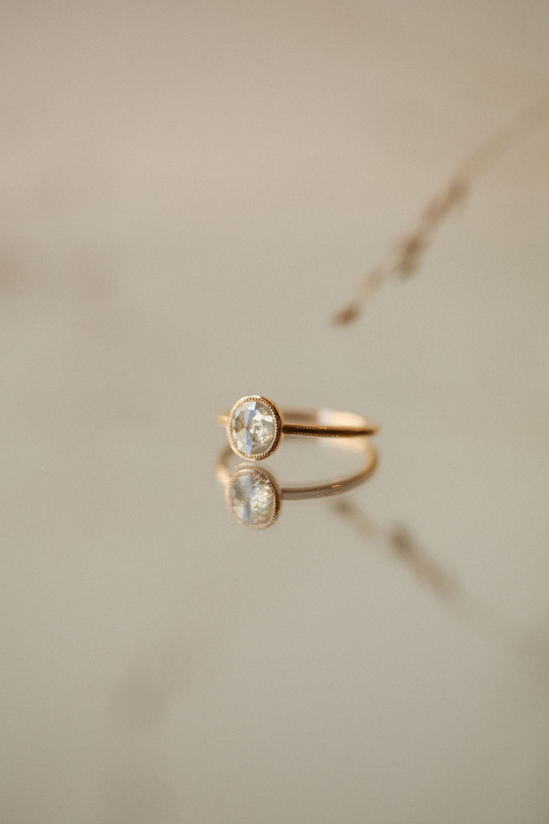 Engagement ring Unique piece Solitaire double milgrain diamond icy rosecut oval