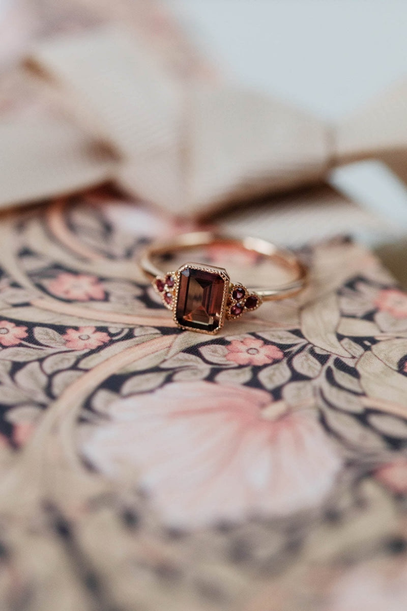 Unique piece Flora Ring Red Orange Sapphires Cut edges