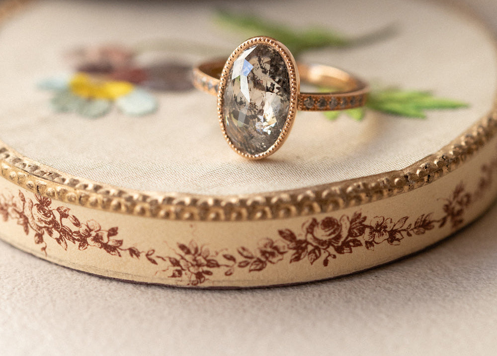 Juliette diamond & Pepper Oval diamond Ring