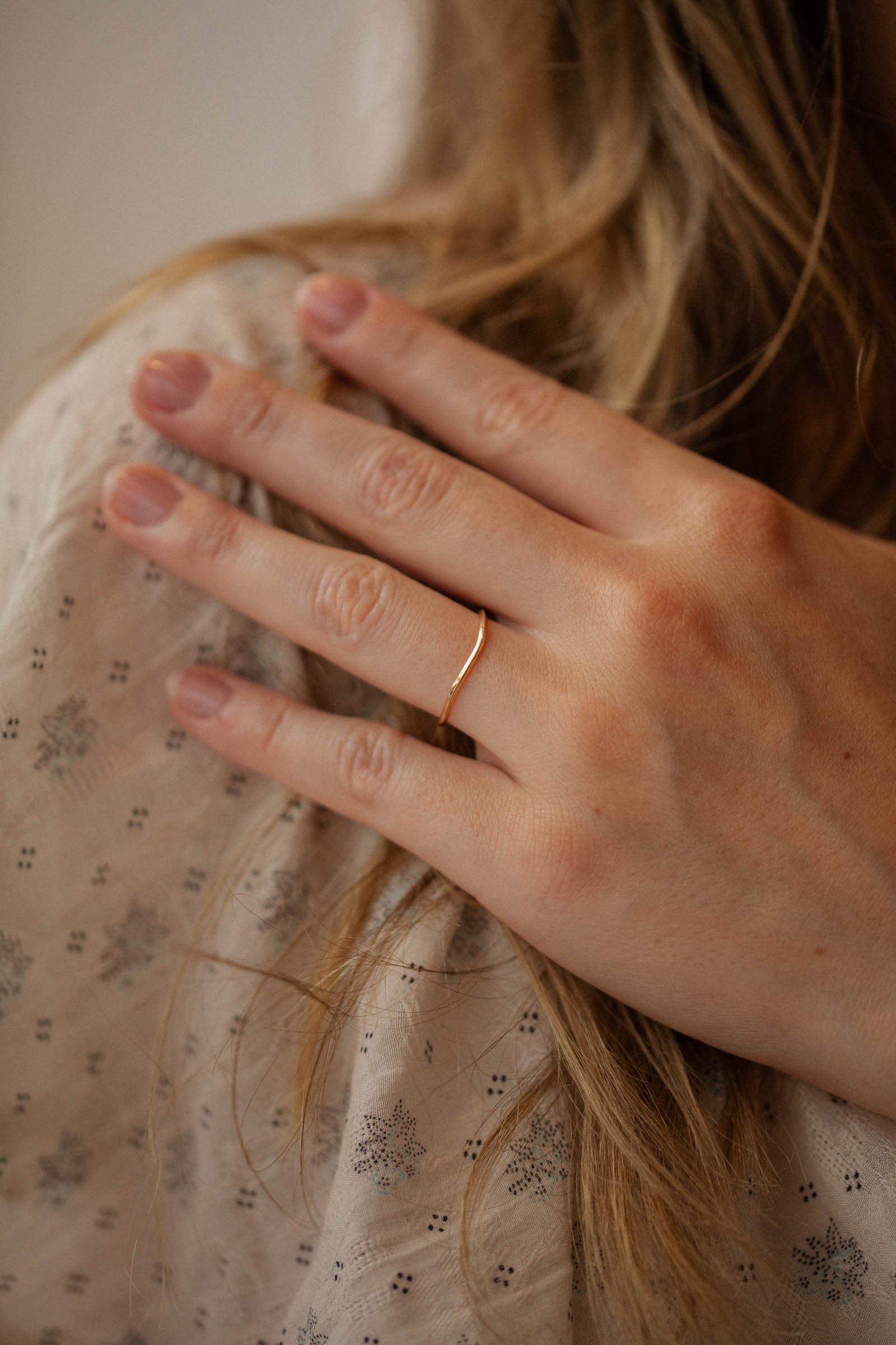 wedding band Wave Milgrain simple