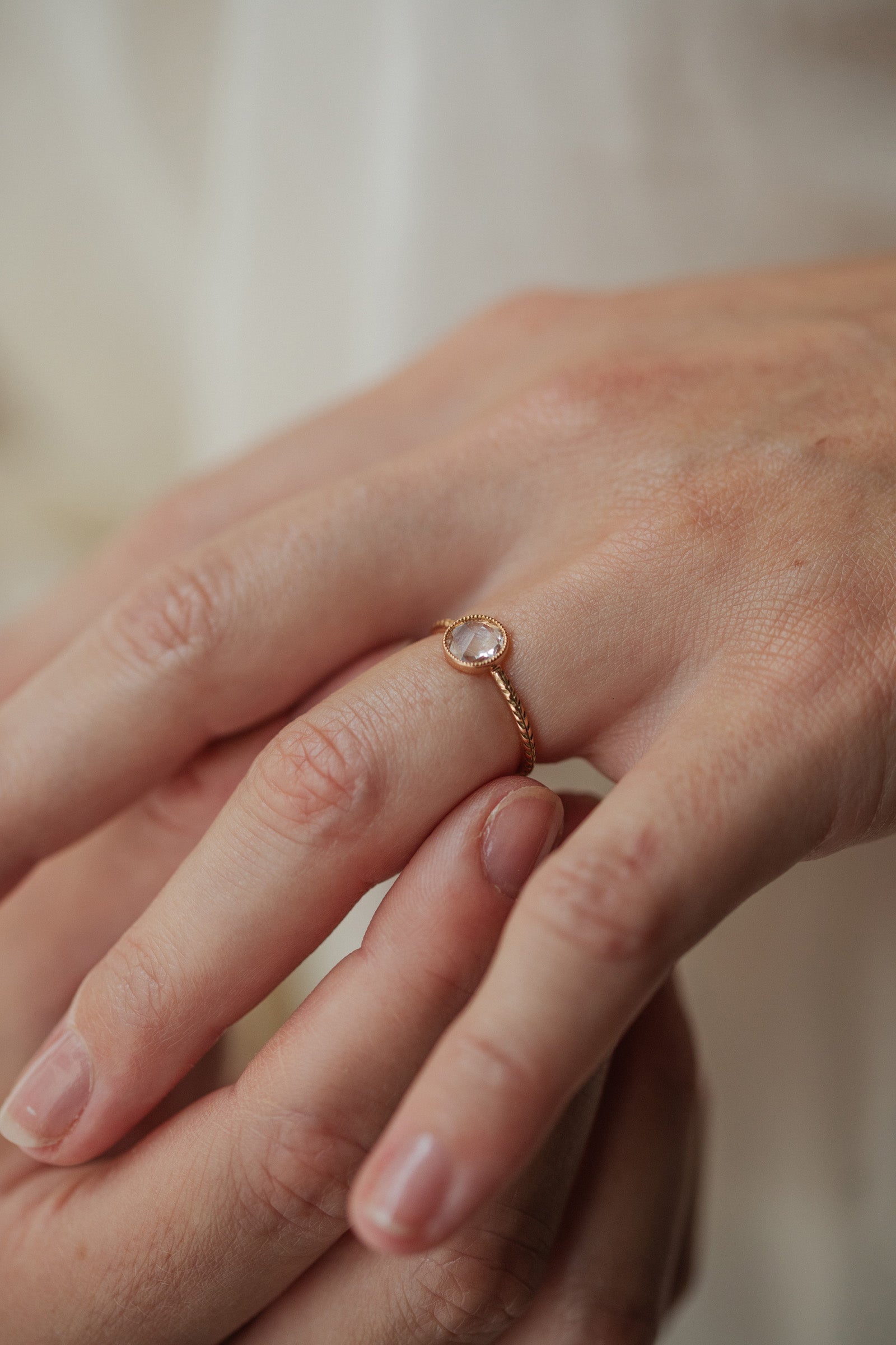 Ring Cybele XL White Sapphire Rosecut