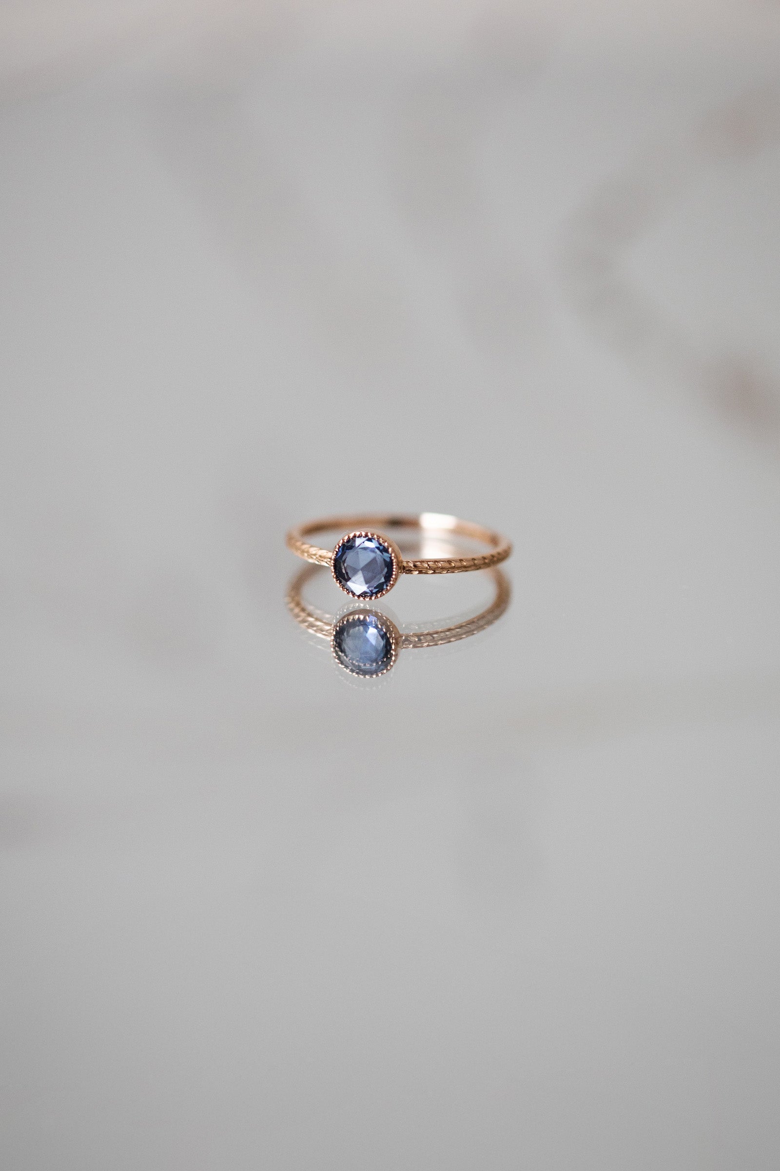 Ring Cybele L Blue Sapphire Rosecut