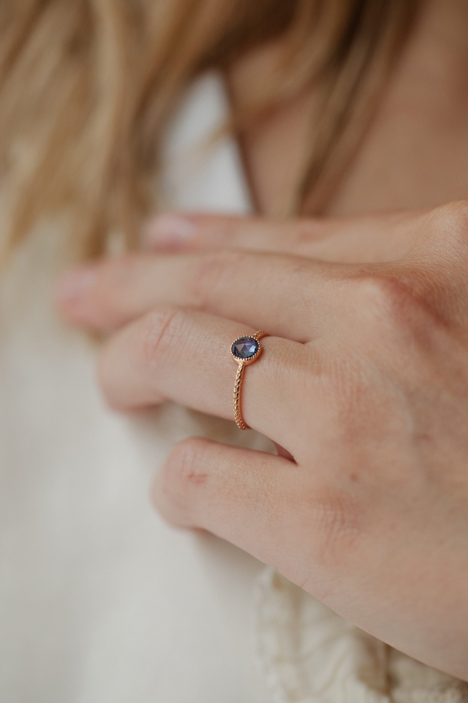 Ring Cybele L Blue Sapphire Rosecut