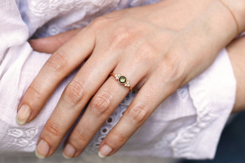 Ring Flora L Green Sapphire