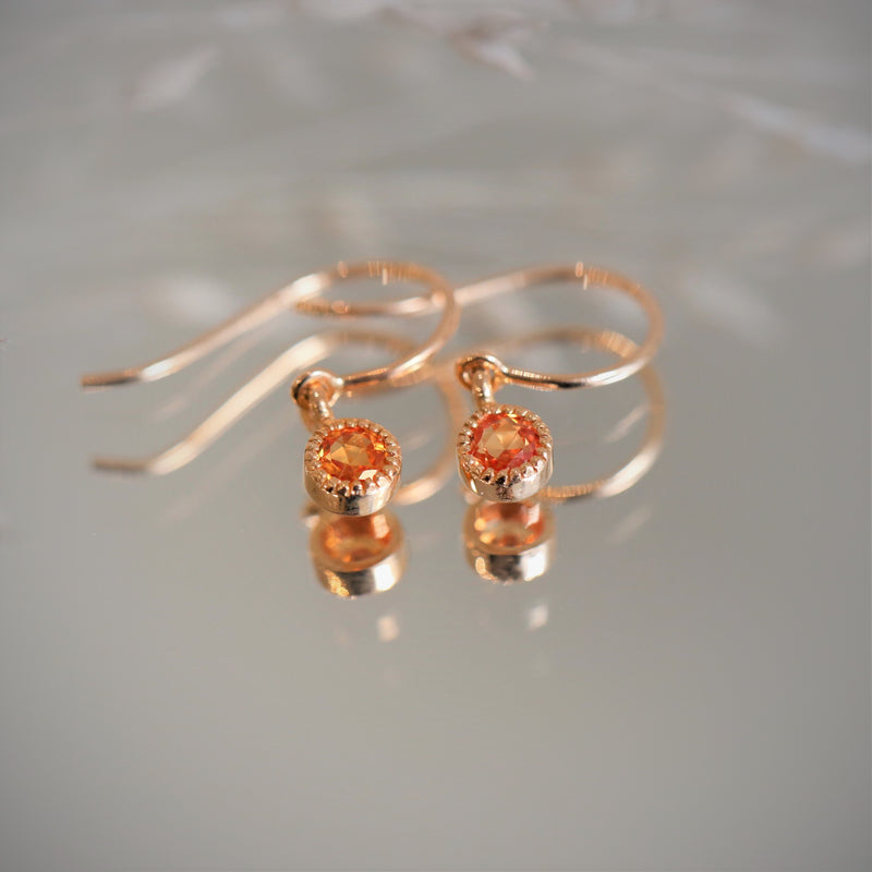 Pendant earrings Love M Sapphires orange