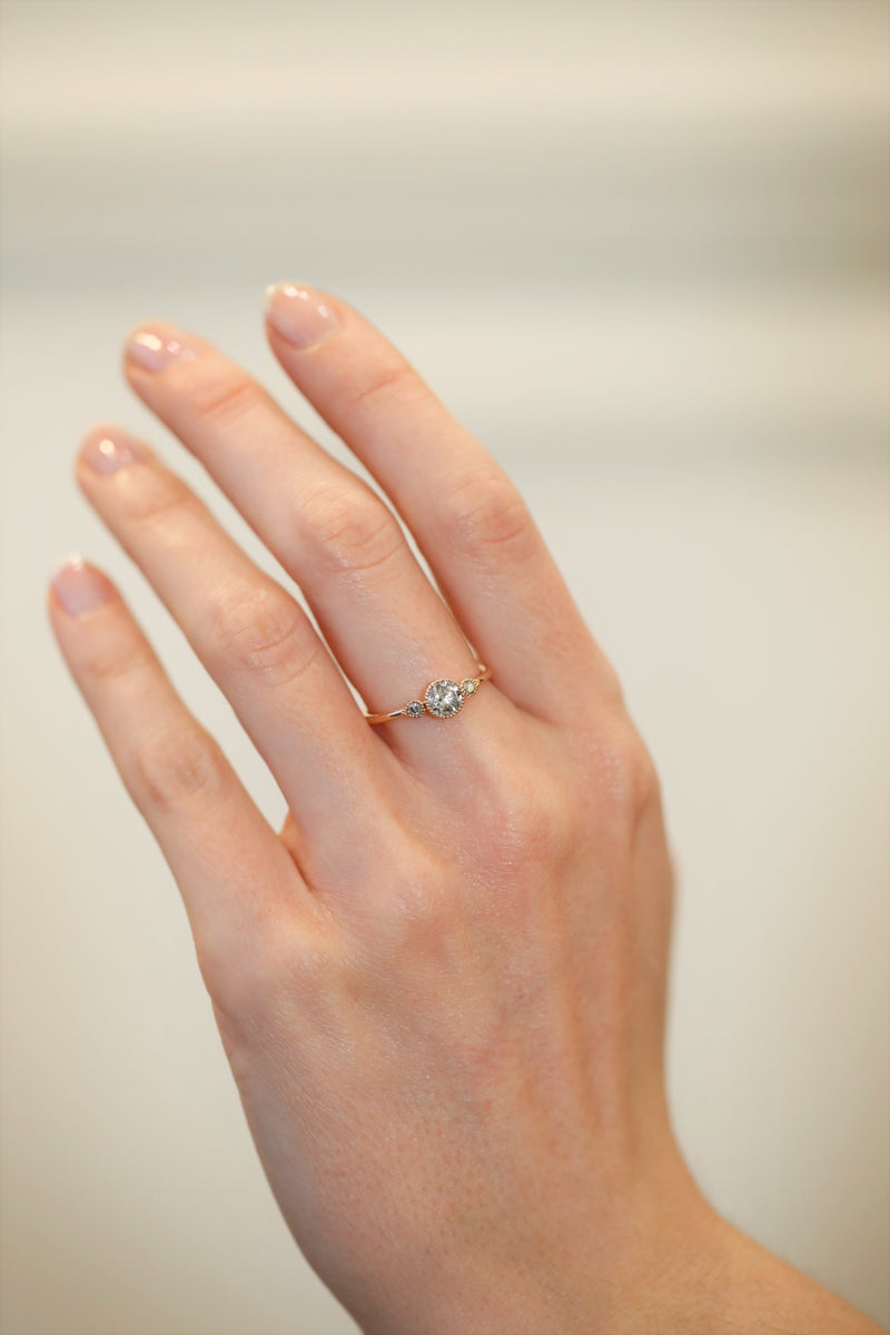 Ring - Amour Céleste L ring, designer ring engagement Myrtille Beck Paris, salt and pepper diamonds