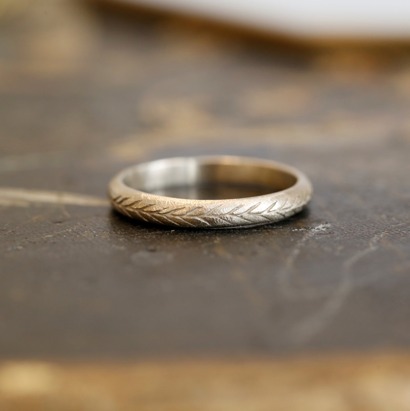wedding band Auris