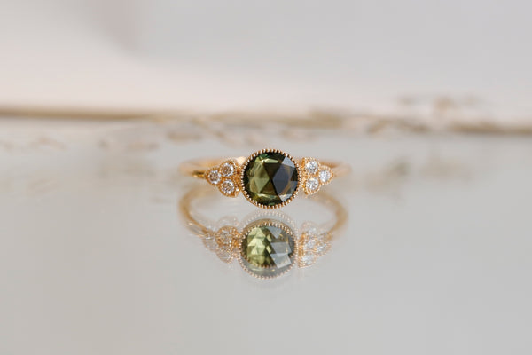Ring Flora XL Green Sapphire