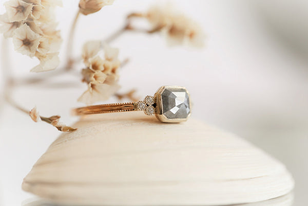 Ring Flora diamondIcy, Unique piece N°3/2021