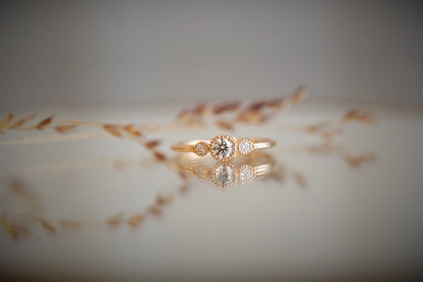 Ring Amour Céleste M brilliant-cut diamonds- Myrtille Beck- Diamond trilogy engagement ring