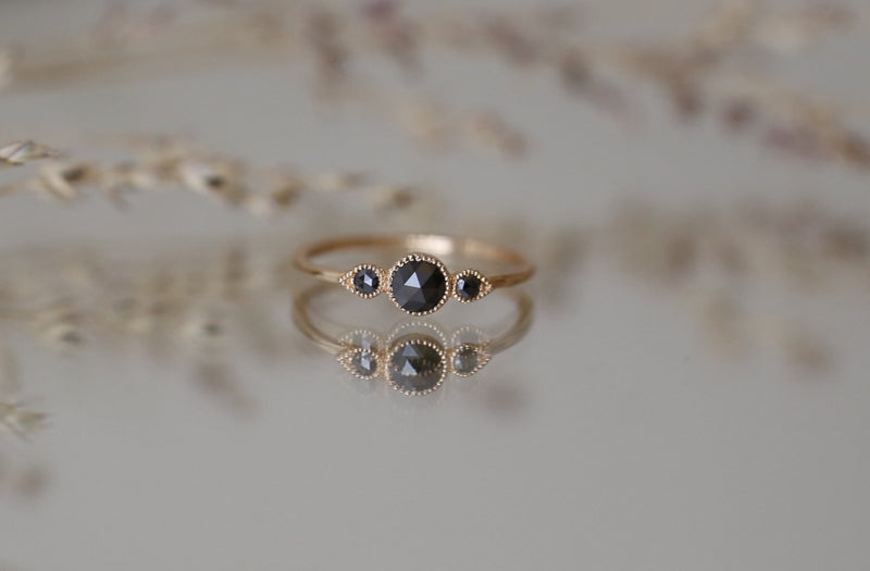 Engagement ring Amour black Céleste diamonds, Myrtille Beck, Engagement ring designer Paris