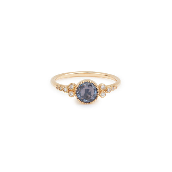 Blue sapphire engagement ring Myrtille Beck Paris