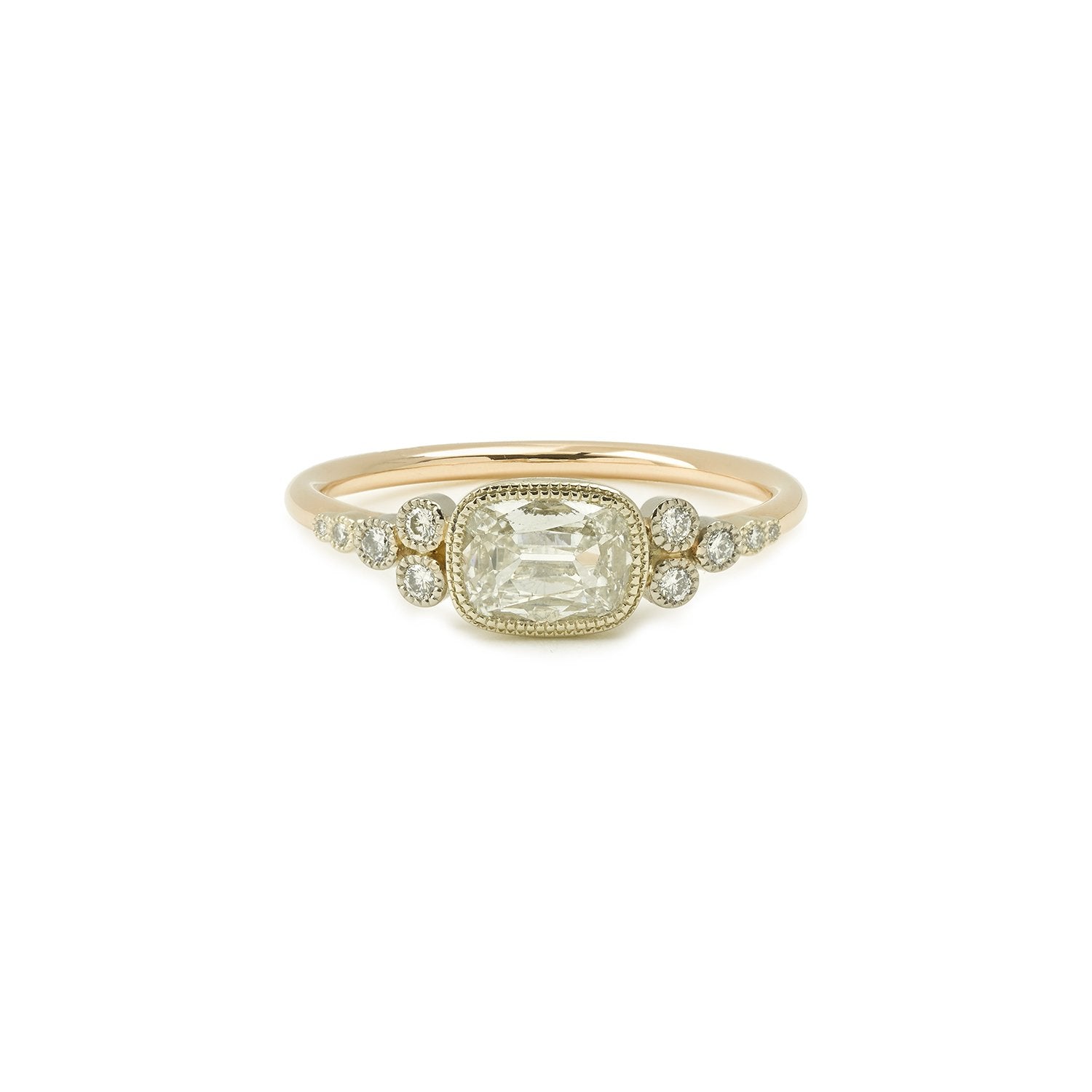 Ring Iris diamondoval Myrtille Beckcushion , Ring unique piece, unique engagement ring Paris