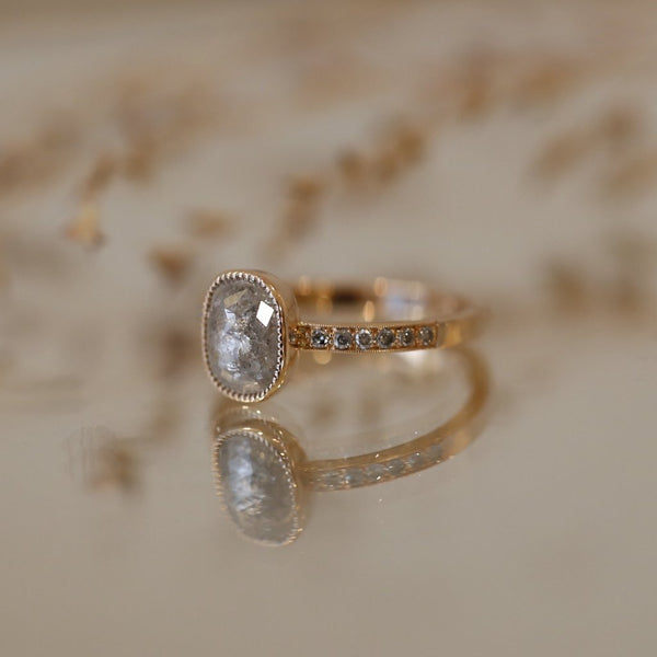 diamondGrey ring unique piece Myrtille Beck, unique engagement ring, Paris