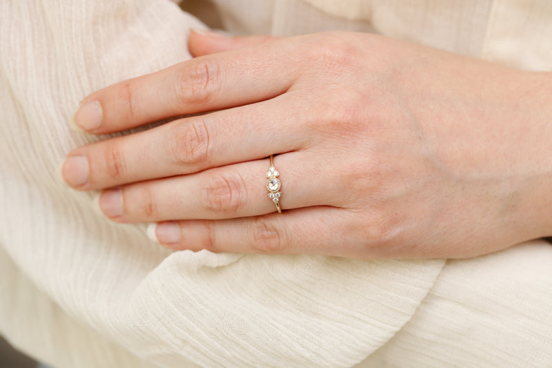 Bague Flora M Saphir blanc