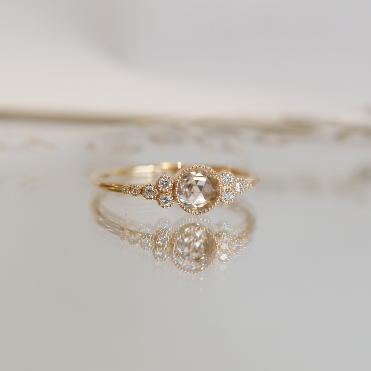 Bague Iris XL Saphir blanc