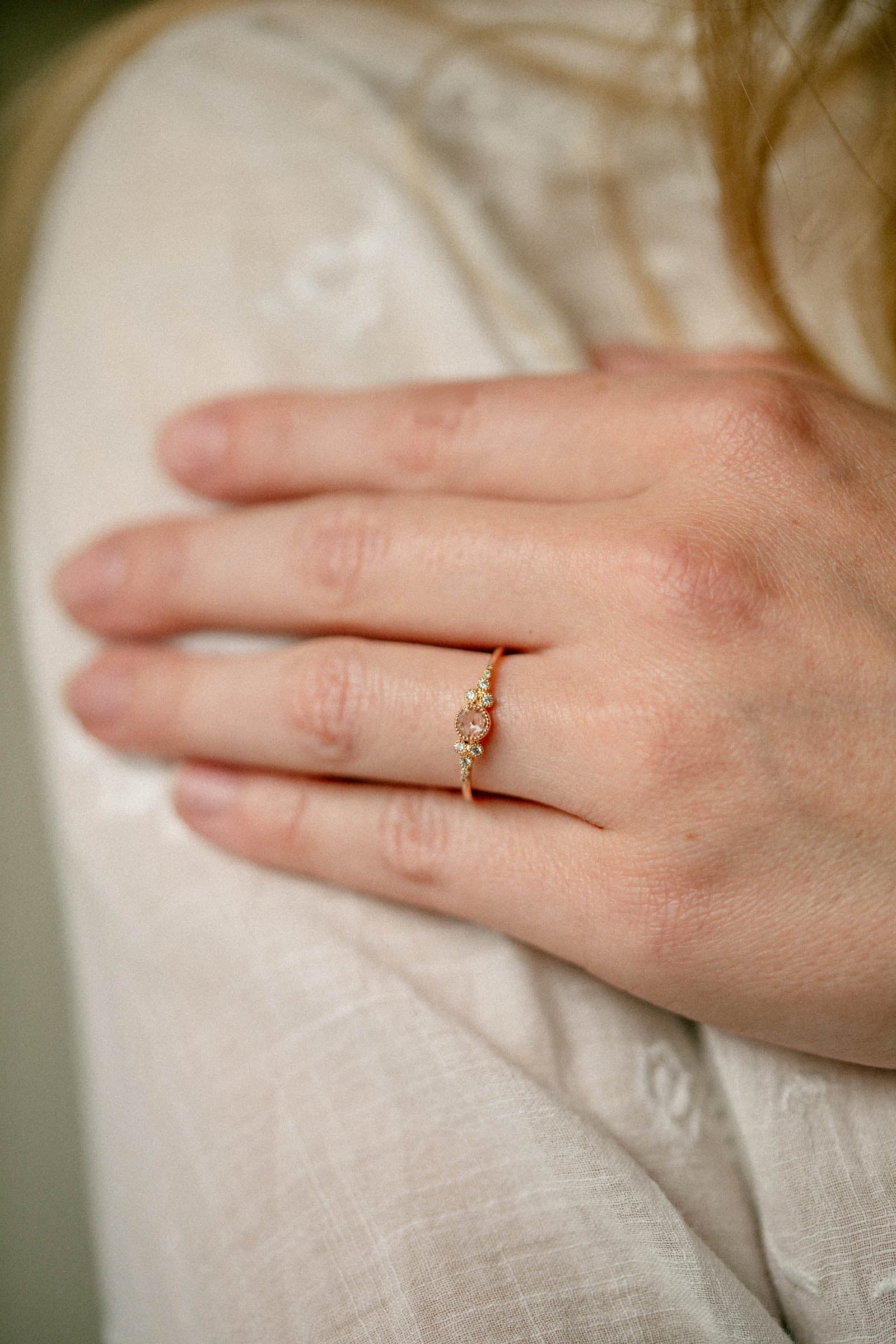 Bague Iris M Saphir blanc