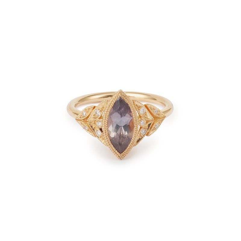 Bague de fiançailles saphir mauve