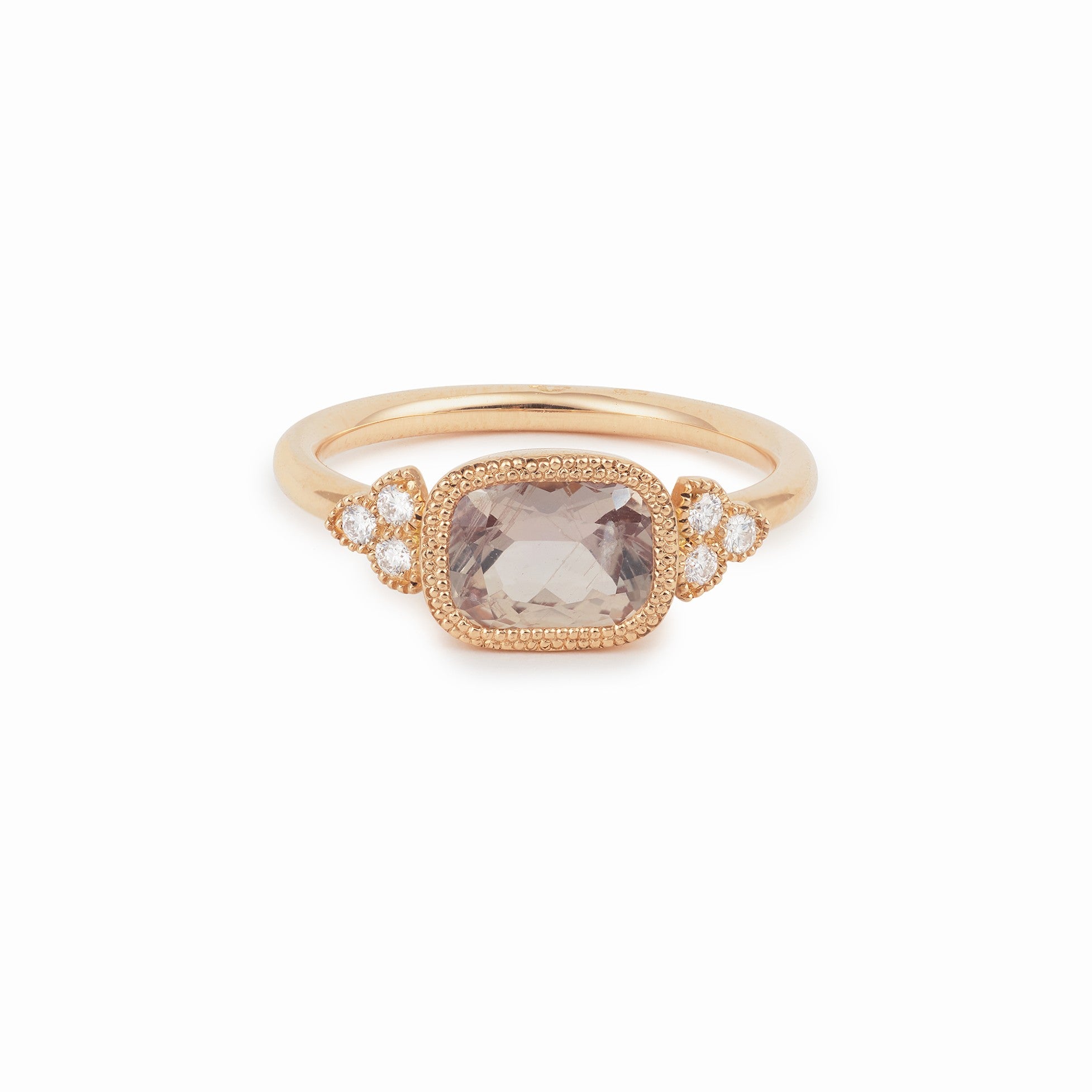 Bague de fiançailles de créateur Pièce unique saphir Umba vert champagne et diamants blancs Myrtille Beck Paris
