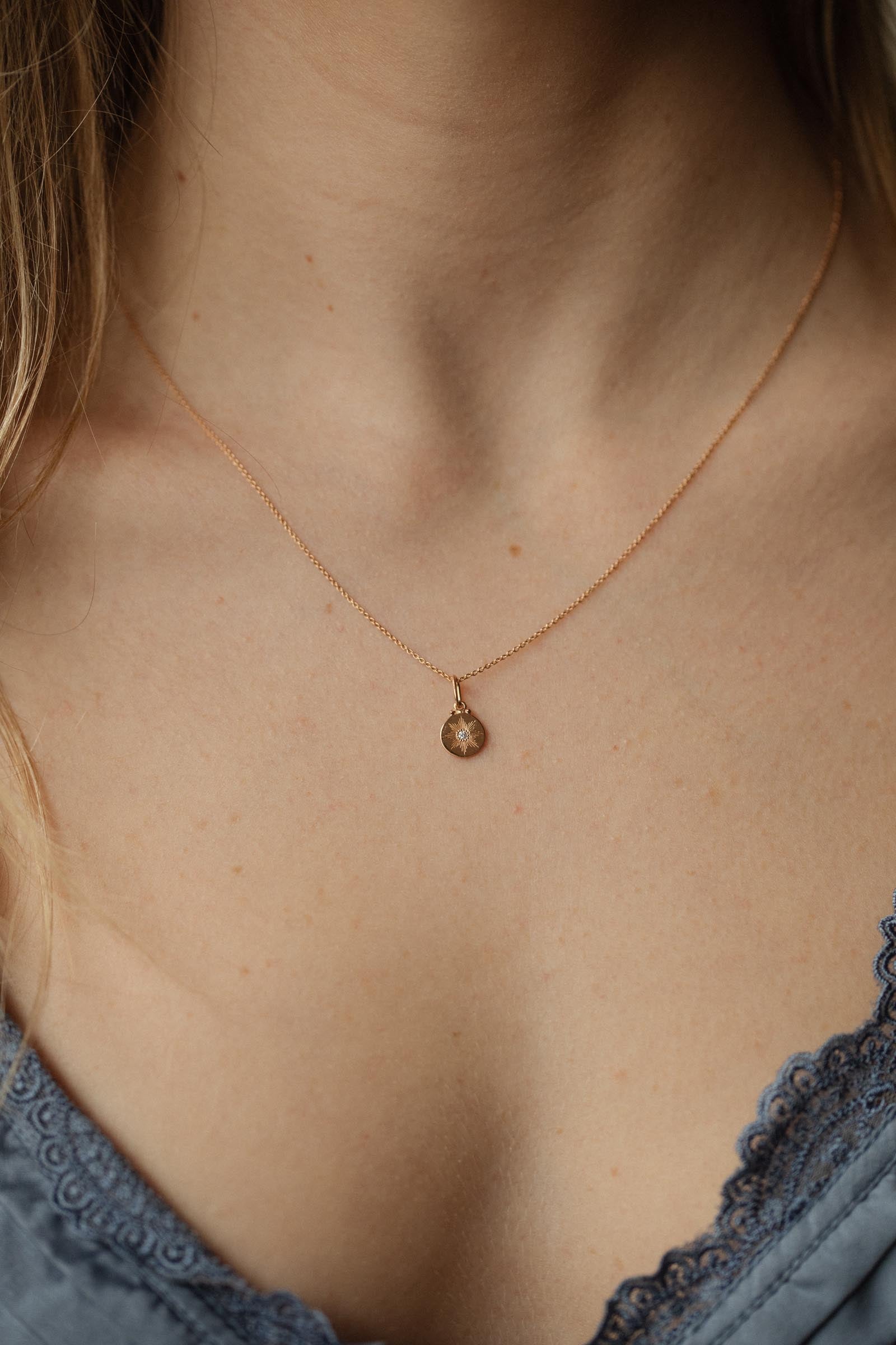 Mini Médaille Soleil Diamant