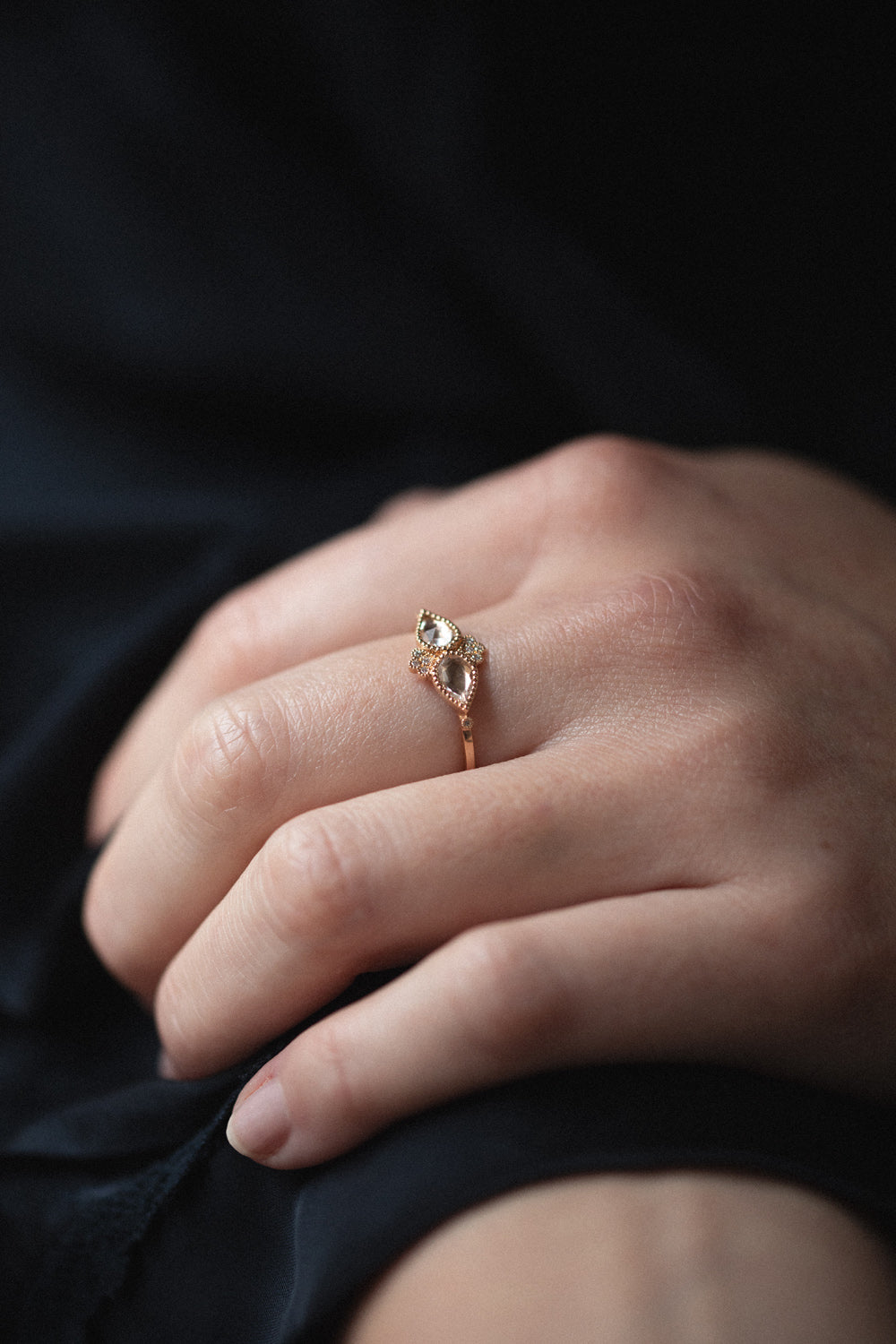 Bague Âmes Soeurs Saphirs blancs et Diamants