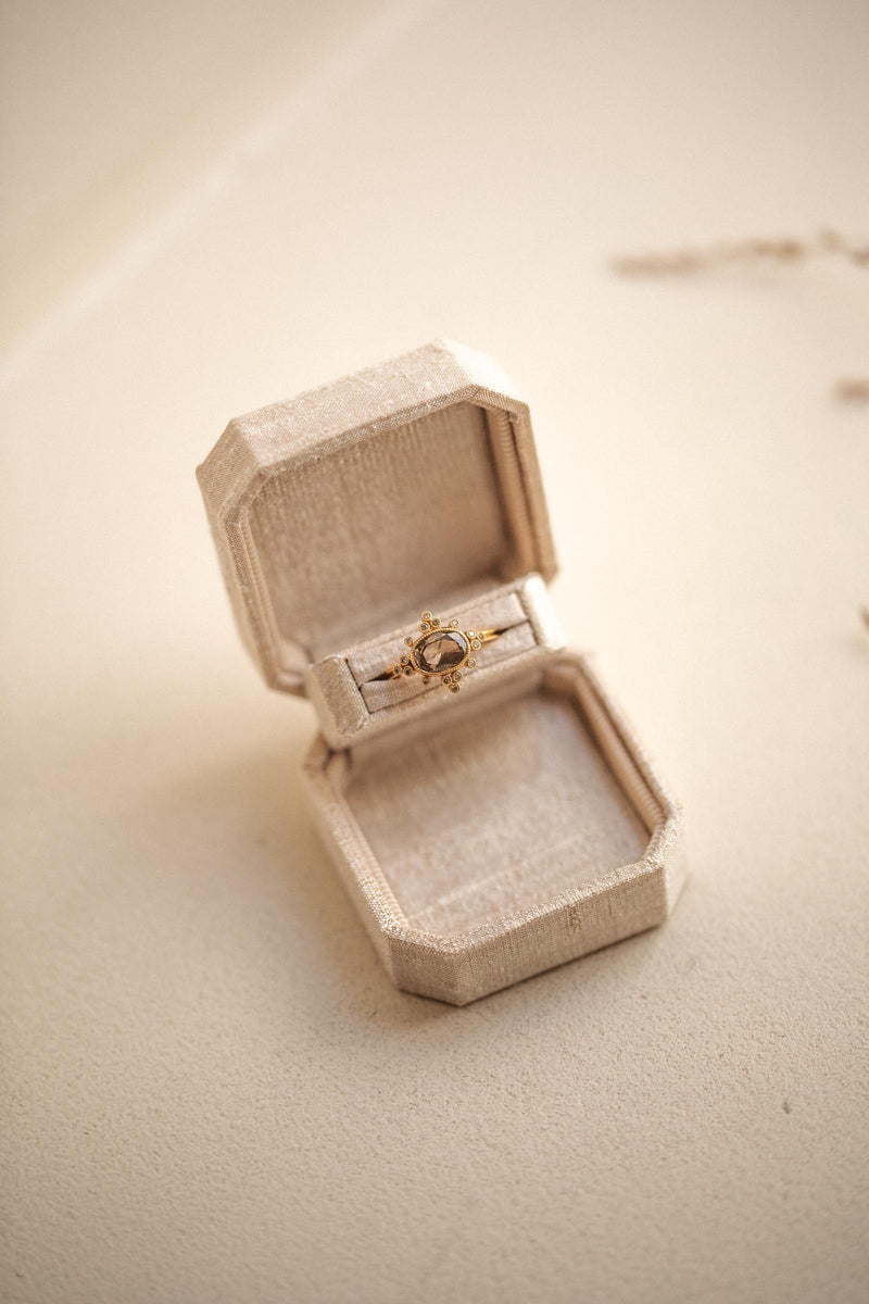 Bague Flocon brun ovale, Pièce Unique
