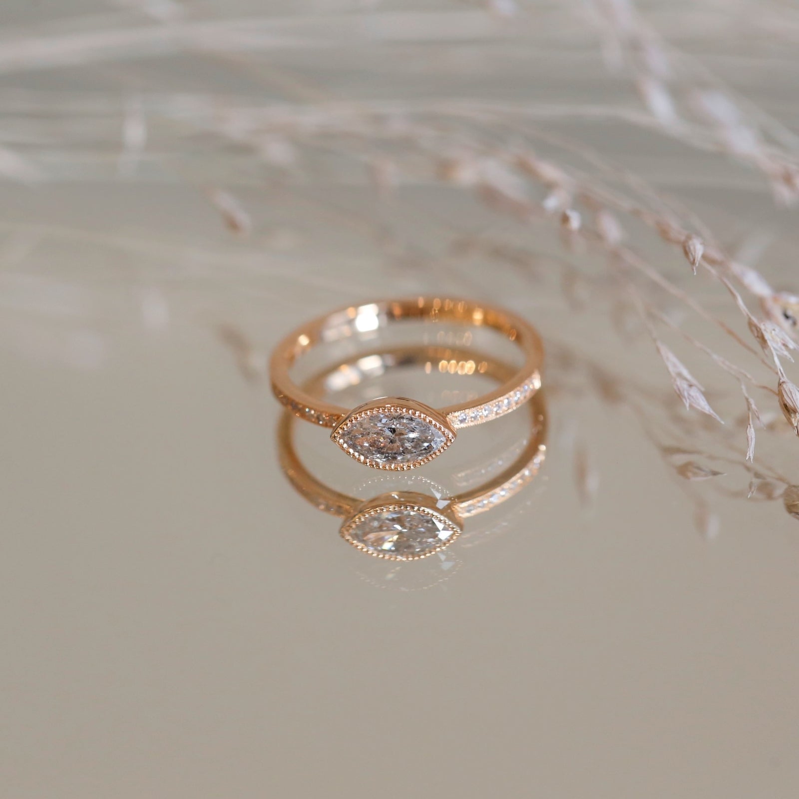 Pièce Unique N°6/2019, Bague Juliette navette