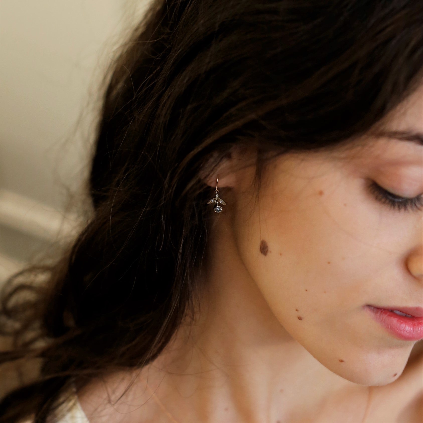 Boucles D Oreilles - Dormeuses Feuillage M, boucles d'oreilles de créateur, bijoux de créateur or et diamants, boucles d'oreilles mariage