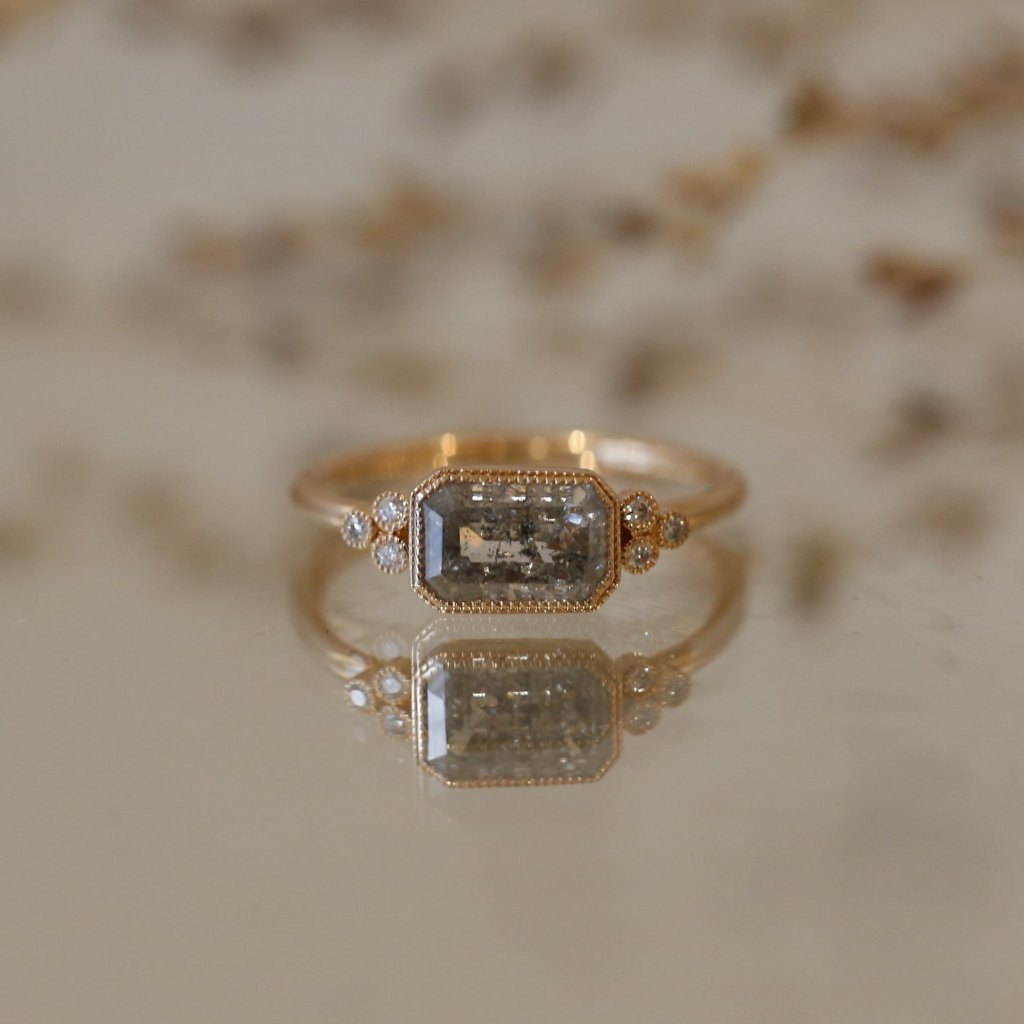 Bague Flora Diamant Icy radiant, Myrtille Beck, Bague pièce unique, bague de fiançailles